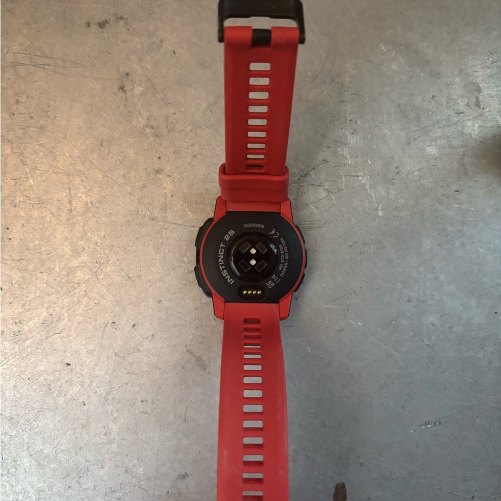 garmin Orange and Black Outdoor GPS Sports Watch - Picture 3 of 5